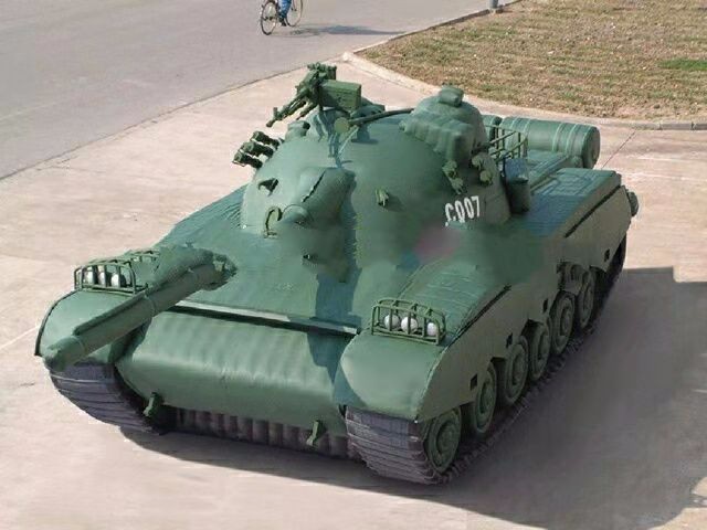 渝中军用充气坦克车